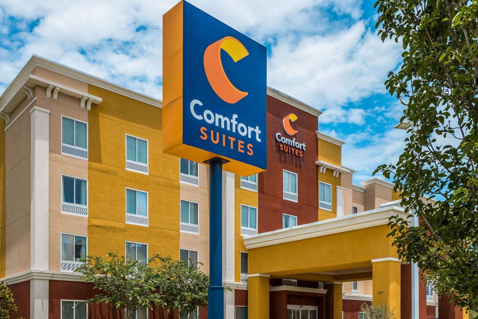Comfort Suites Денем Спрингс Экстерьер фото